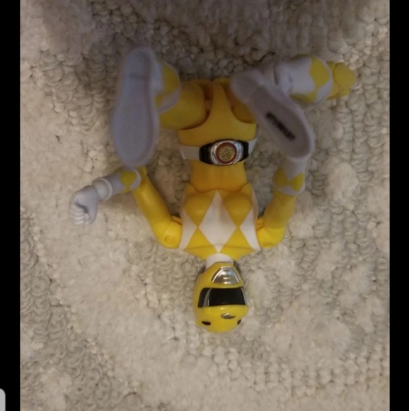 Yellow Ranger Saban's Power Rangers - Picture 4 of 5